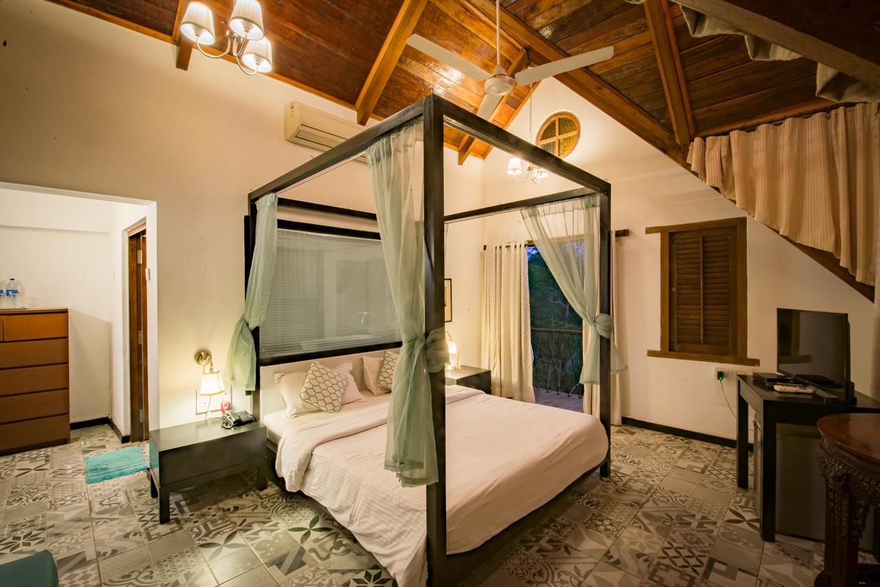 Waters Boutique Hotel By Spectrum Holiday GOA Екстериор снимка